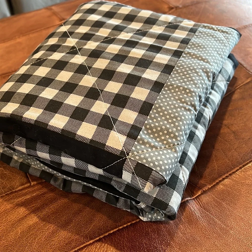 New Handmade Quilt/Throw black and gray C3